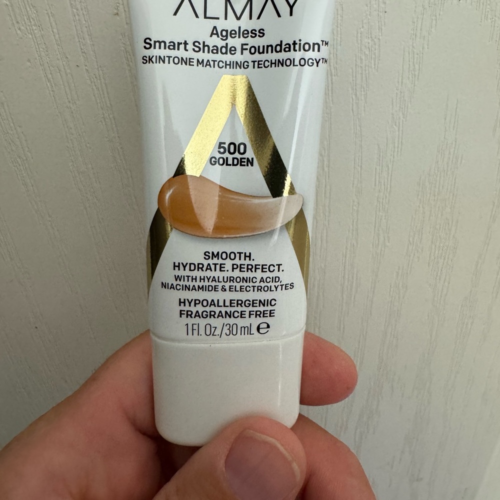 Revlon Almay Smart Shade Foundation - Golden